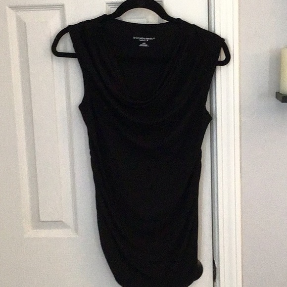Black sleeveless maternity blouse - Picture 1 of 2